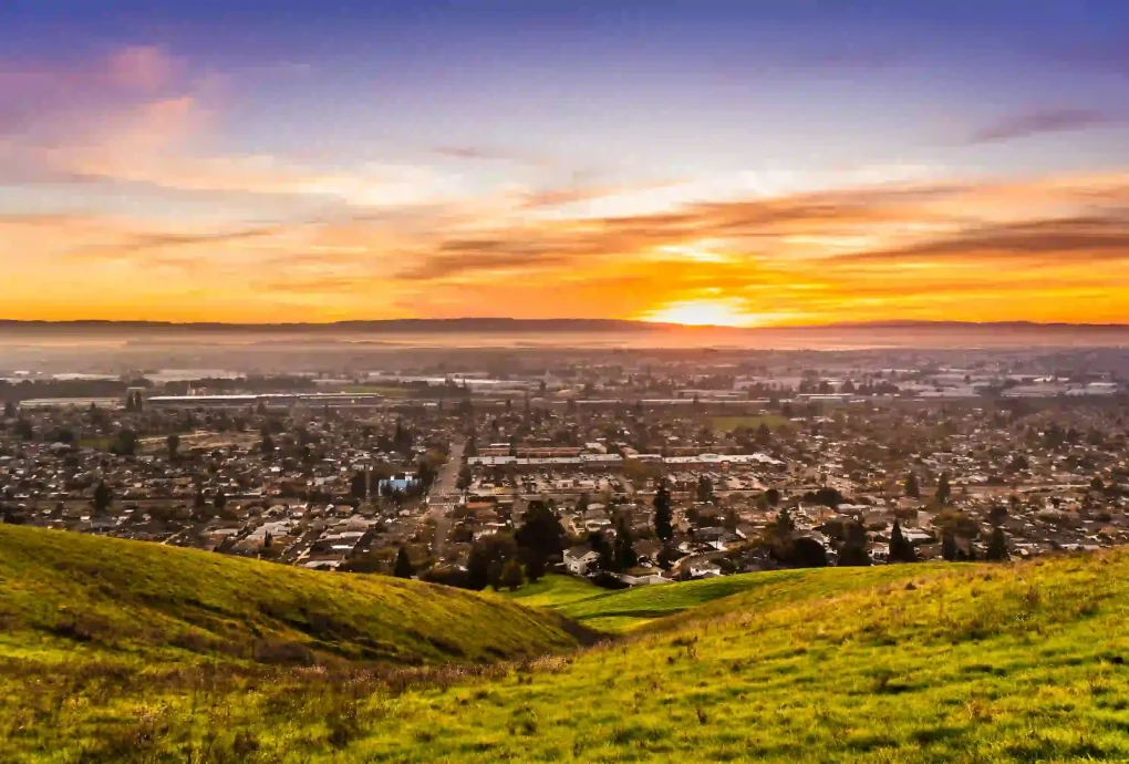 sunset-view-in-east-san-francisco-bay-area-2026-09-23-04-04-18-utc (1)